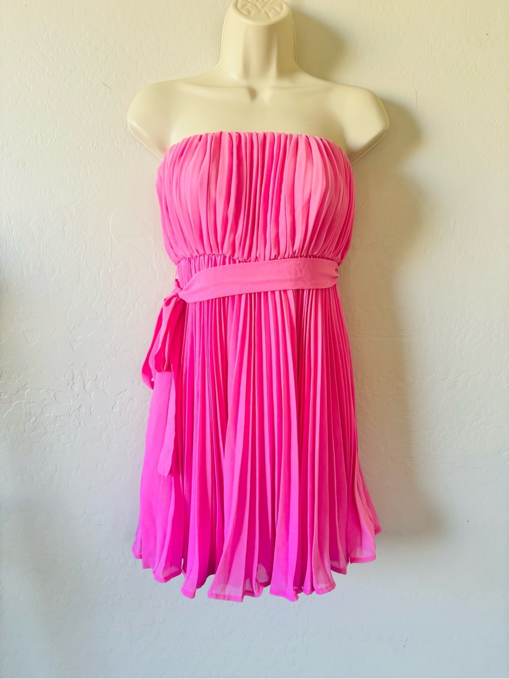 MABLE Strapless Pink tube Pleated Mini Dress - Picture 2 of 7